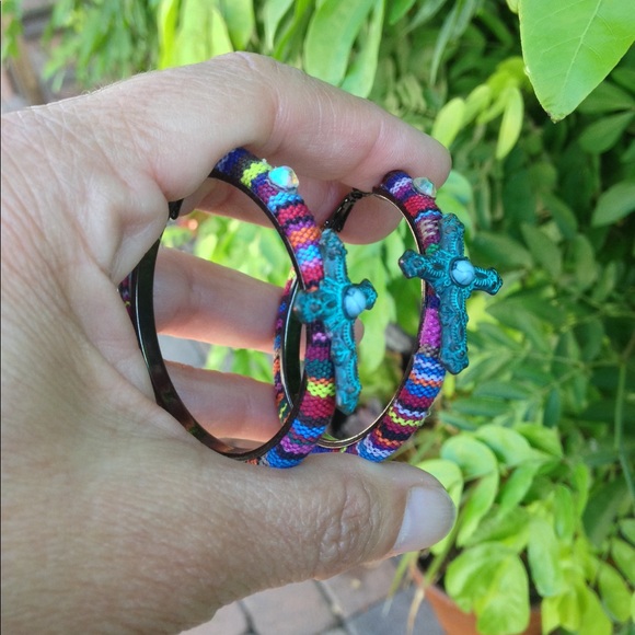 Hoop Earrings - Picture 1 of 2